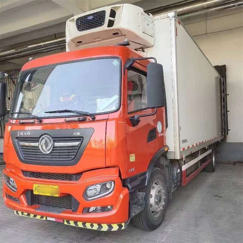 铁山区探索多元物流服务：从普货到冷链的运输之旅